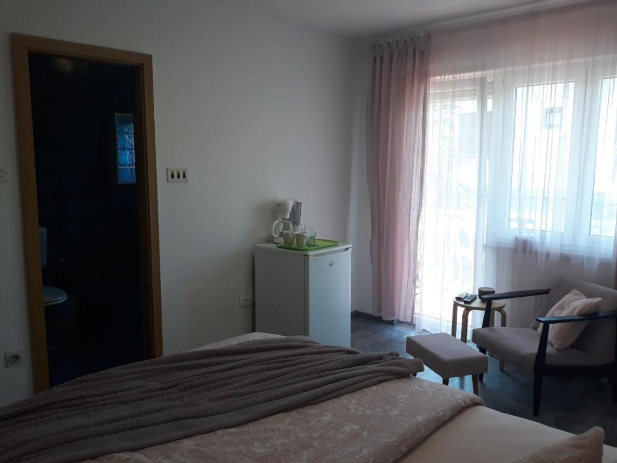 Vesna Rooms Crikvenica Esterno foto